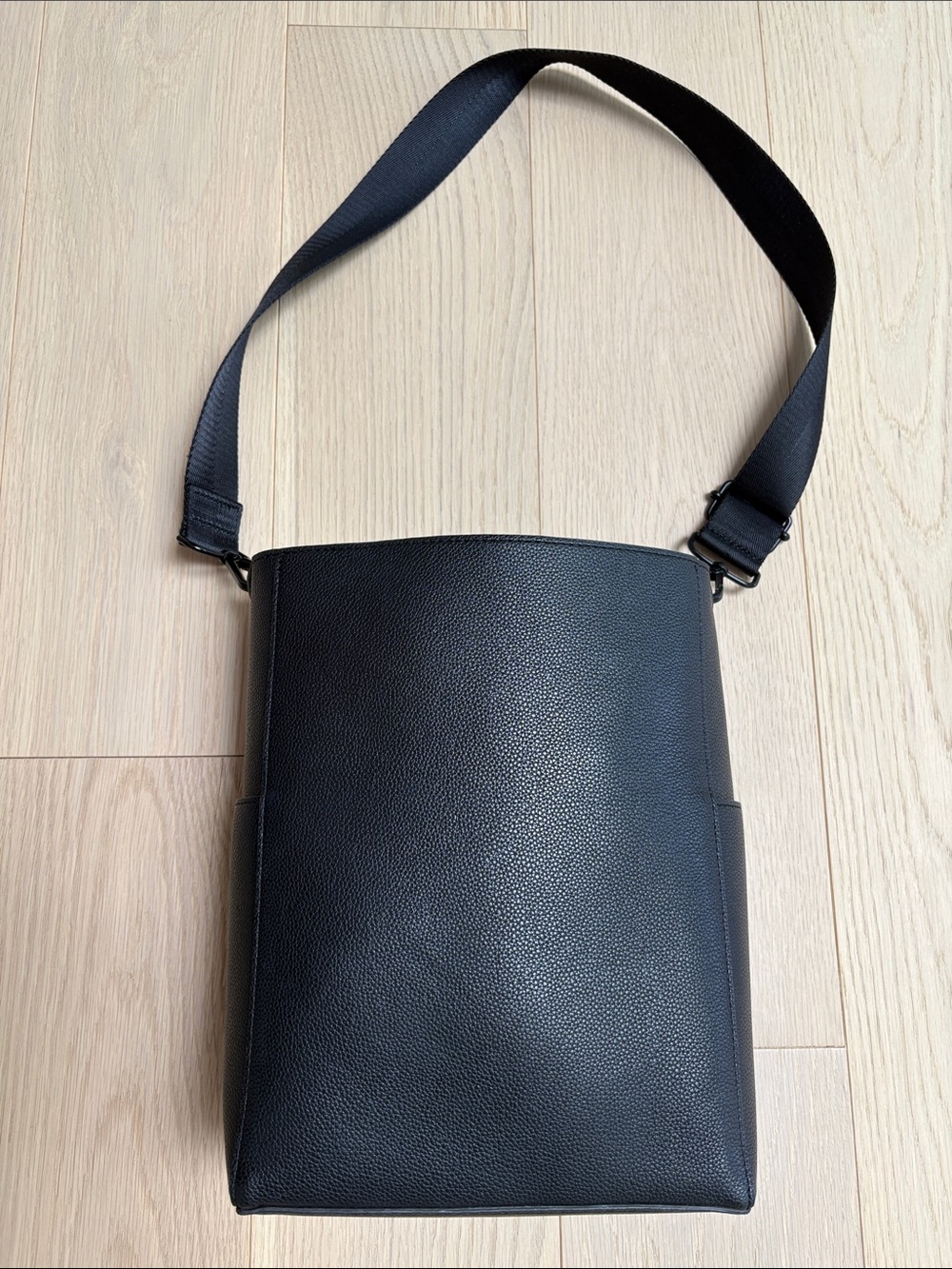 OAK + FORT Bucket Bag - Picture 3 of 5